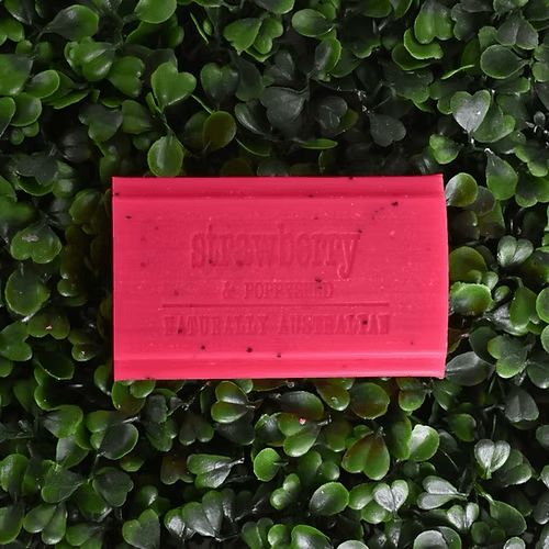 Cloverfields - Strawberry & Poppy Seed Soap 100gm