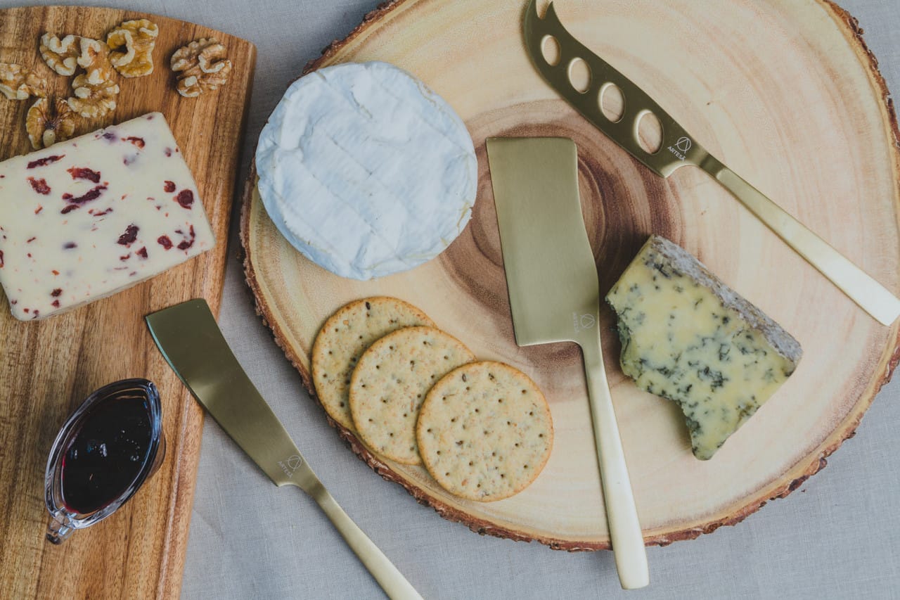 Artesa Brass Cheese Knife Set - Image 3